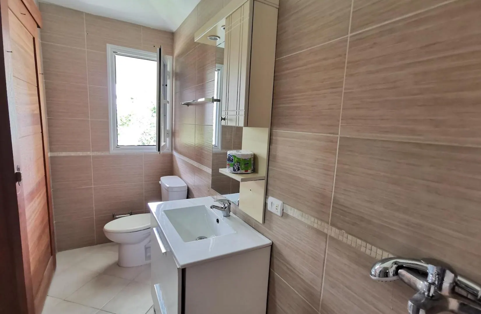 Tropicana Suites Deluxe Playa Los Corales - Wifi, Beach, Pool Punta Cana Hotel