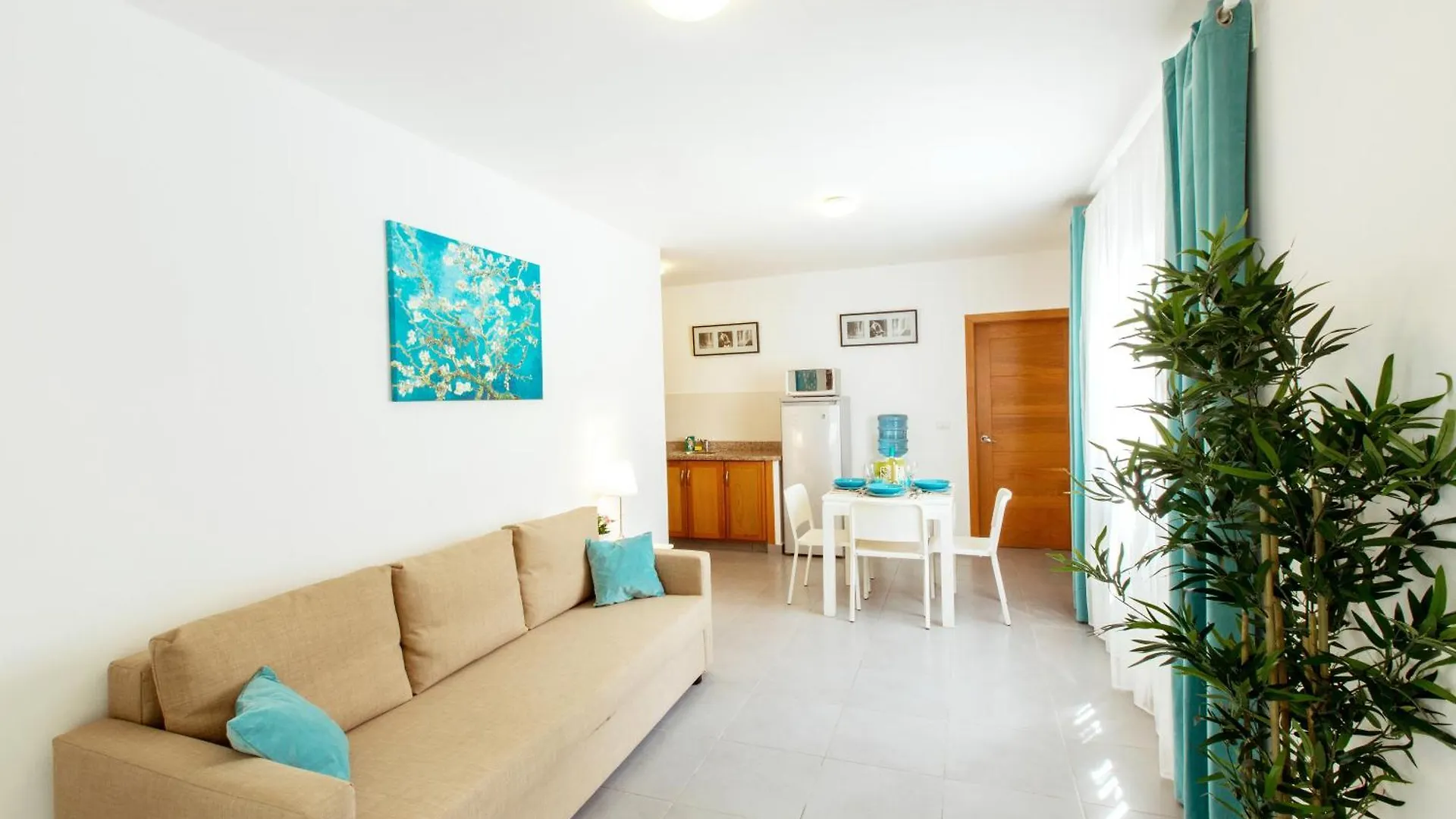 Hotel Tropicana Suites Deluxe Playa Los Corales - Wifi, Beach, Pool Punta Cana