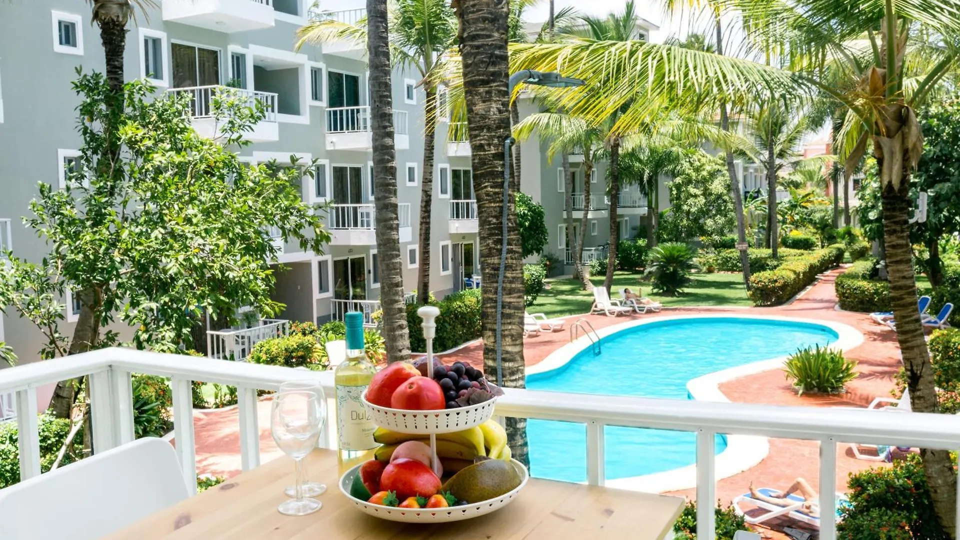 Tropicana Suites Deluxe Playa Los Corales - Wifi, Beach, Pool Punta Cana Szálloda