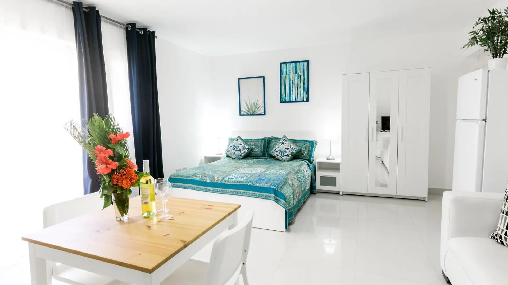 Tropicana Suites Deluxe Playa Los Corales - Wifi, Beach, Pool Πούντα Κάνα